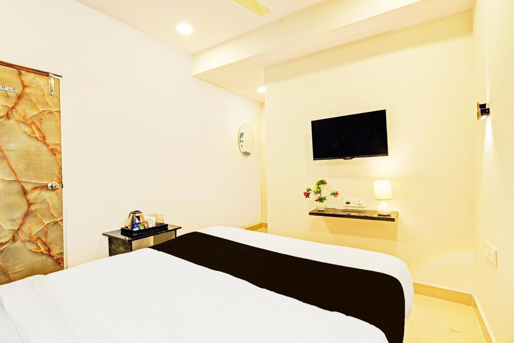 היידראבד Hotel O Malani Inn מראה חיצוני תמונה